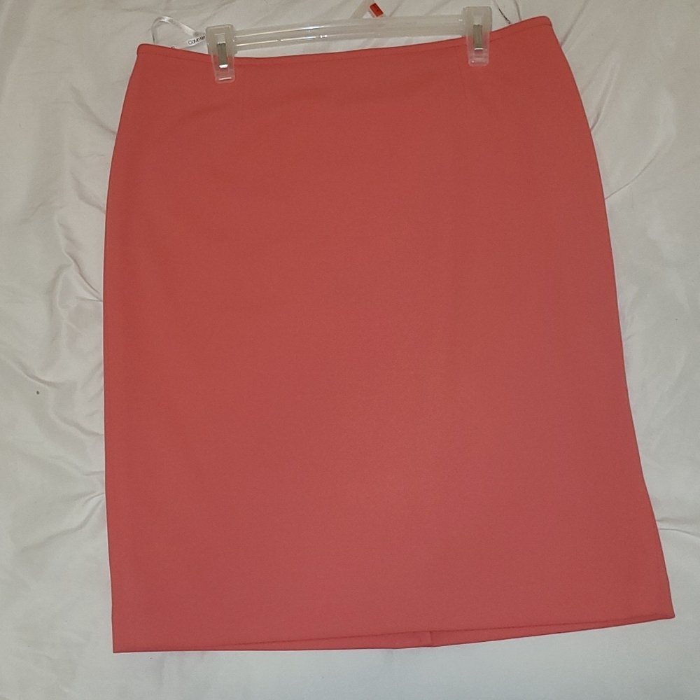 Straight skirt